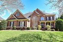 423 Hampshire Hill Road sold home in Matthews, SC