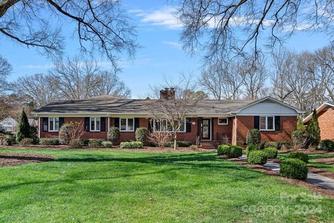 446 Nottingham Drive