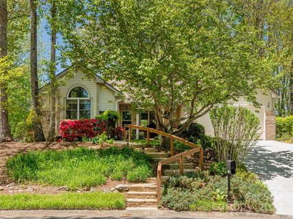 310 Croydon Drive