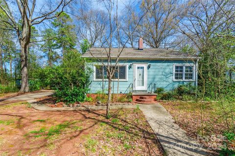 1241 Pinewood Road sold home in Hillcrest, Rock Hill, SC