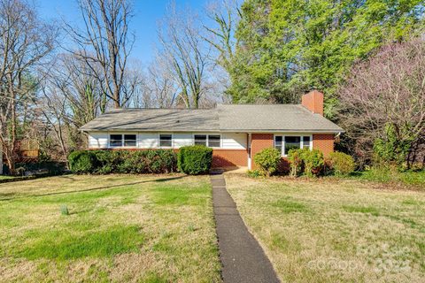 14 Governors Court sold home in Pinehurst Park, Asheville, NC