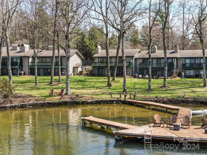 28 Toxaway Point