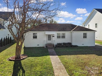 Previously sold for $445,100