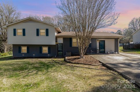 114 Forest Drive sold home in Woodland Park, Belmont, NC