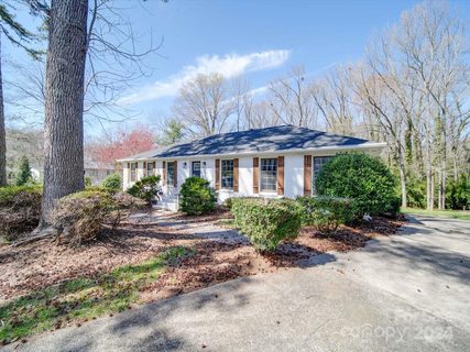 6015 Doncaster Drive sold home in Castleton Gardens, Charlotte, NC