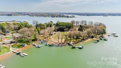 242 Shoreline Loop 3 sold home in Imperial Point, Mooresville, NC