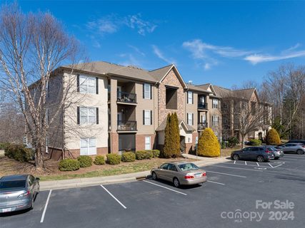 202 Brickton Village Circle 304