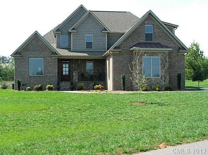 1505 Bennington Court
