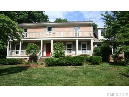 6213 Carriagehouse Lane