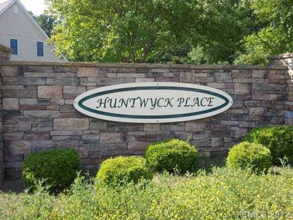 152 Hedgewood Drive