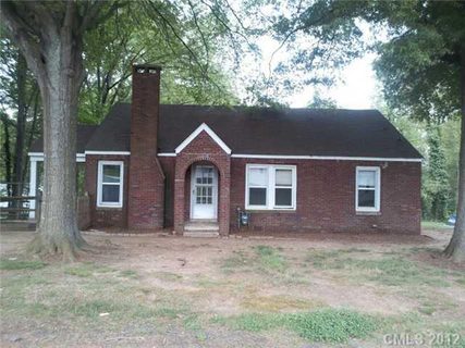 303 Echo Avenue