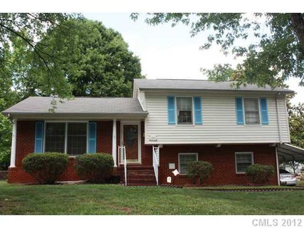 1901 Bentley Place sold home in Country Club, Charlotte, NC