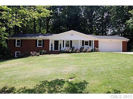 701 Pine Bluff Circle sold home in Wildwood Estates, Kannapolis, NC