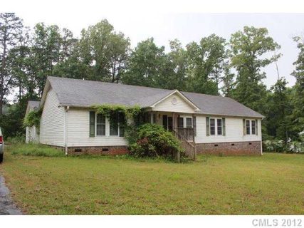 513 James C Lane sold home in Logans Run, Dallas, NC