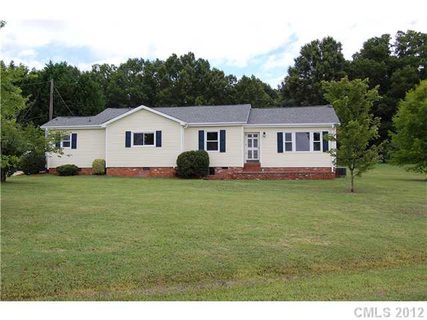 106 Rainbow Street sold home in Edgewood Hills, Concord, NC