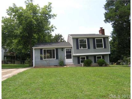 7431 Ponders End Lane sold home in Olde Concord, Charlotte, NC