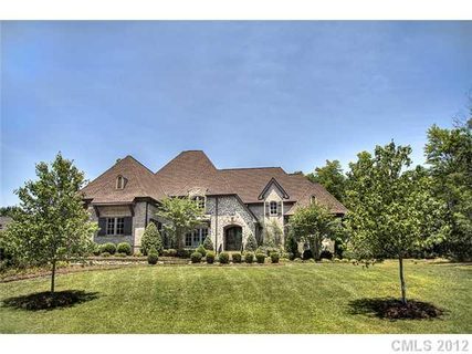 1129 Bromley Drive