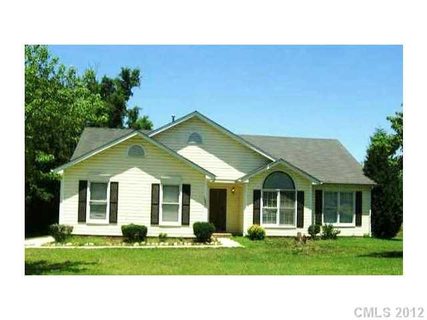 10901 Faringford Court sold home in Hampton Glen, Charlotte, NC