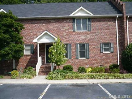 1136 Crestmont Drive C3