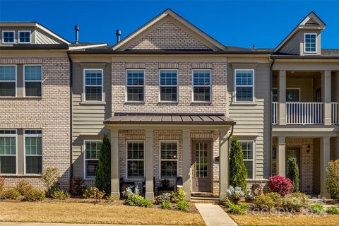 5819 Ardrey Kell Road sold home in Providence Village, Charlotte, NC