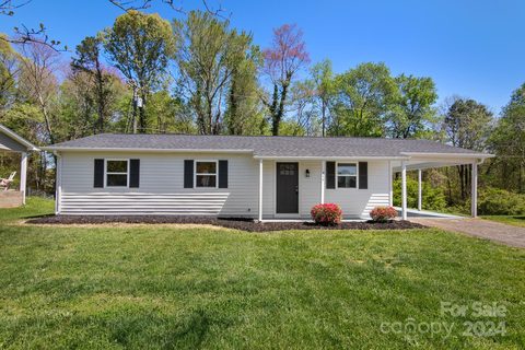 217 Foxwood Drive sold home in Wendover, Maiden, NC