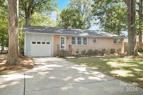 2538 Carroll Street sold home in Briarwood Acres, Monroe, NC