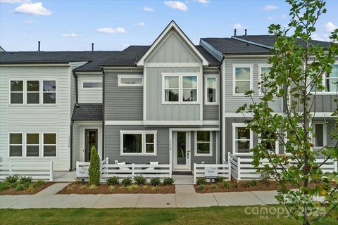 1262 E Brawley School Road