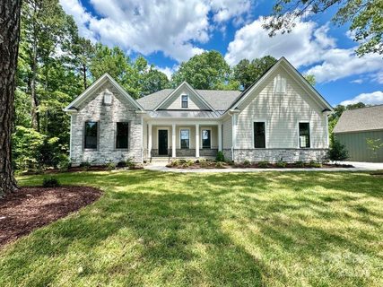 Previously sold for $944,500