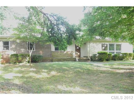 1523 Pine Tree Drive sold home in Providence Pines, Charlotte, NC