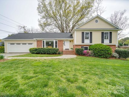 2807 Eastburn Road sold home in Fairmeadows, Charlotte, NC
