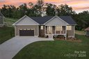 38 Maple Knoll Drive sold home in Hendersonville, SC