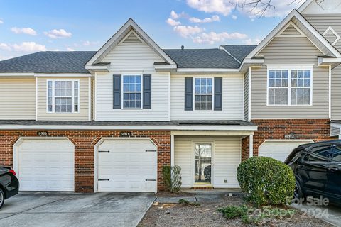 10916 Walking Path Lane