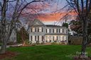 306 Shoreline Parkway sold home in Tega Cay, SC