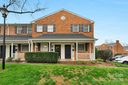 1330 Green Oaks Lane J sold home in Charlotte, SC