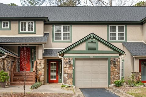 99 Ridgetop Circle 202 sold condo in Straus Ridge, Brevard, NC