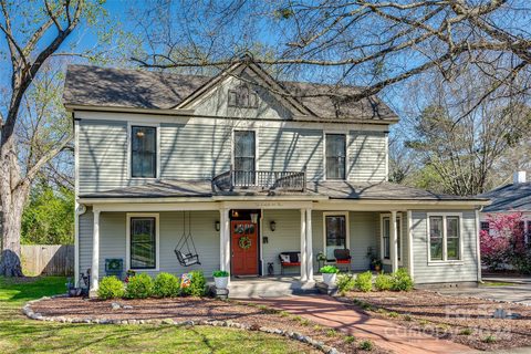 203 S Church Street