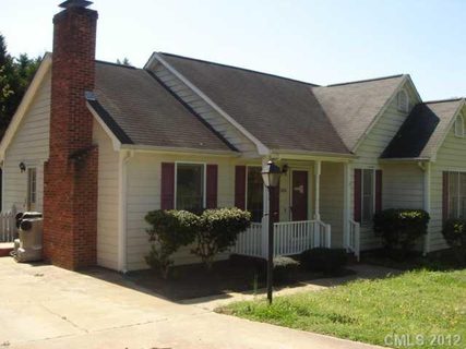 106 Beacon Hills Drive sold home in Beacon Hills, Gastonia, NC