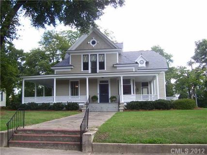 316 S York Street sold home in Historic District, Gastonia, NC