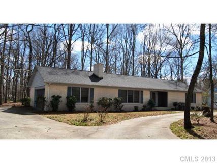 1614 Hunter Oak Drive