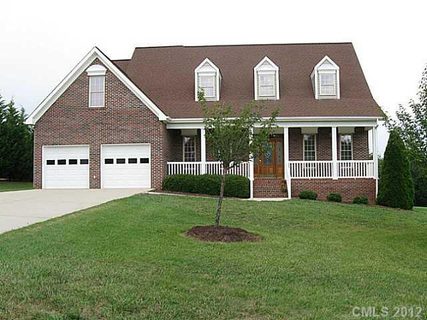 954 Huntington Hills Drive