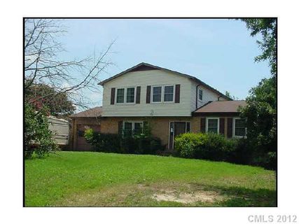 103 Colonial Drive
