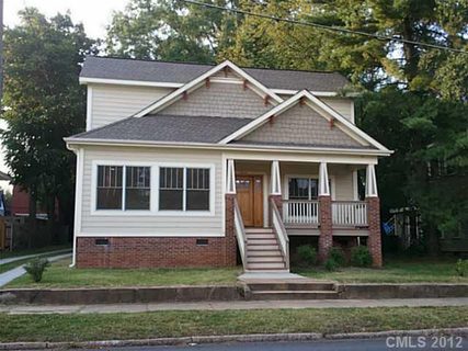 438 W Front Street