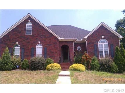 3824 Erskine Woods Drive
