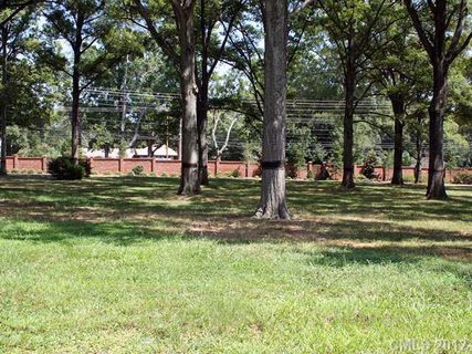 804 Huntington Park Drive sold lot in Jordan Manor, Charlotte, NC