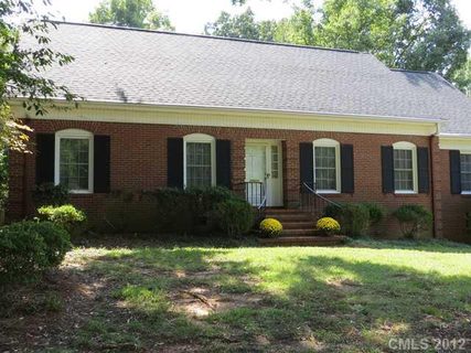 1317 Carmen Lane