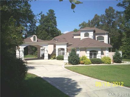 389 Point Carpenter Road sold home in Lakeview Landing, Fort Mill, SC