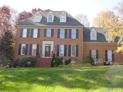 5221 Shadow Pond Lane