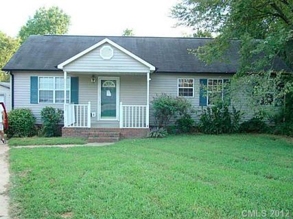 823 Primrose Lane sold home in Crestview, Concord, NC