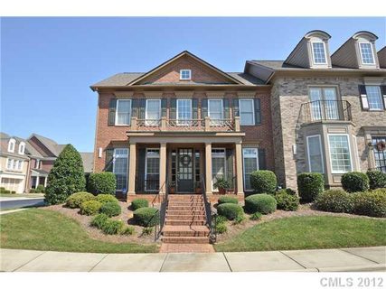 16903 Bridgewalk Drive na sold home in The Gates at Bridgehampton, Charlotte, NC