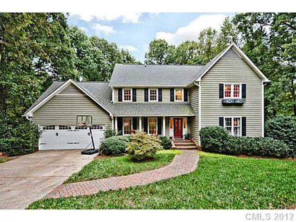 10335 Stonemede Lane sold home in Providence Ridge, Matthews, NC
